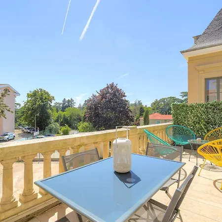 Chateau - 2 - Terrasse & Parking Апартаменты