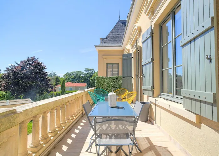 Chateau - 2 - Terrasse & Parking 公寓 *