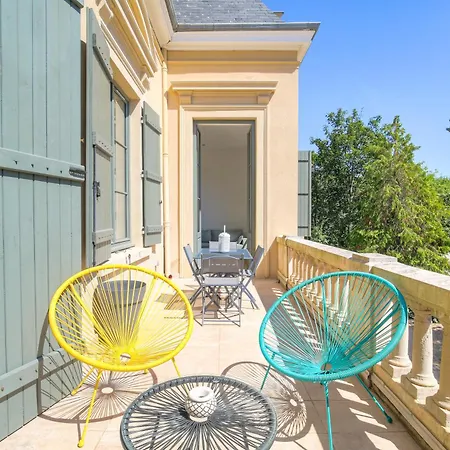 Chateau - 2 - Terrasse & Parking Apartment Ecully